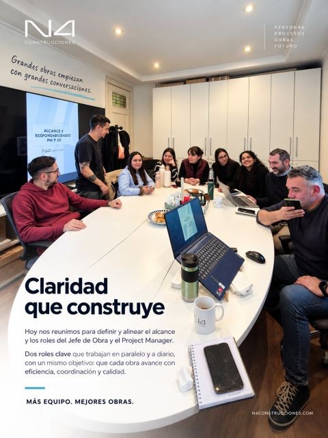 Claridad que construye: el equipo de Enecuatro reunido para alinear los roles de Jefe de Obra y Project Manager