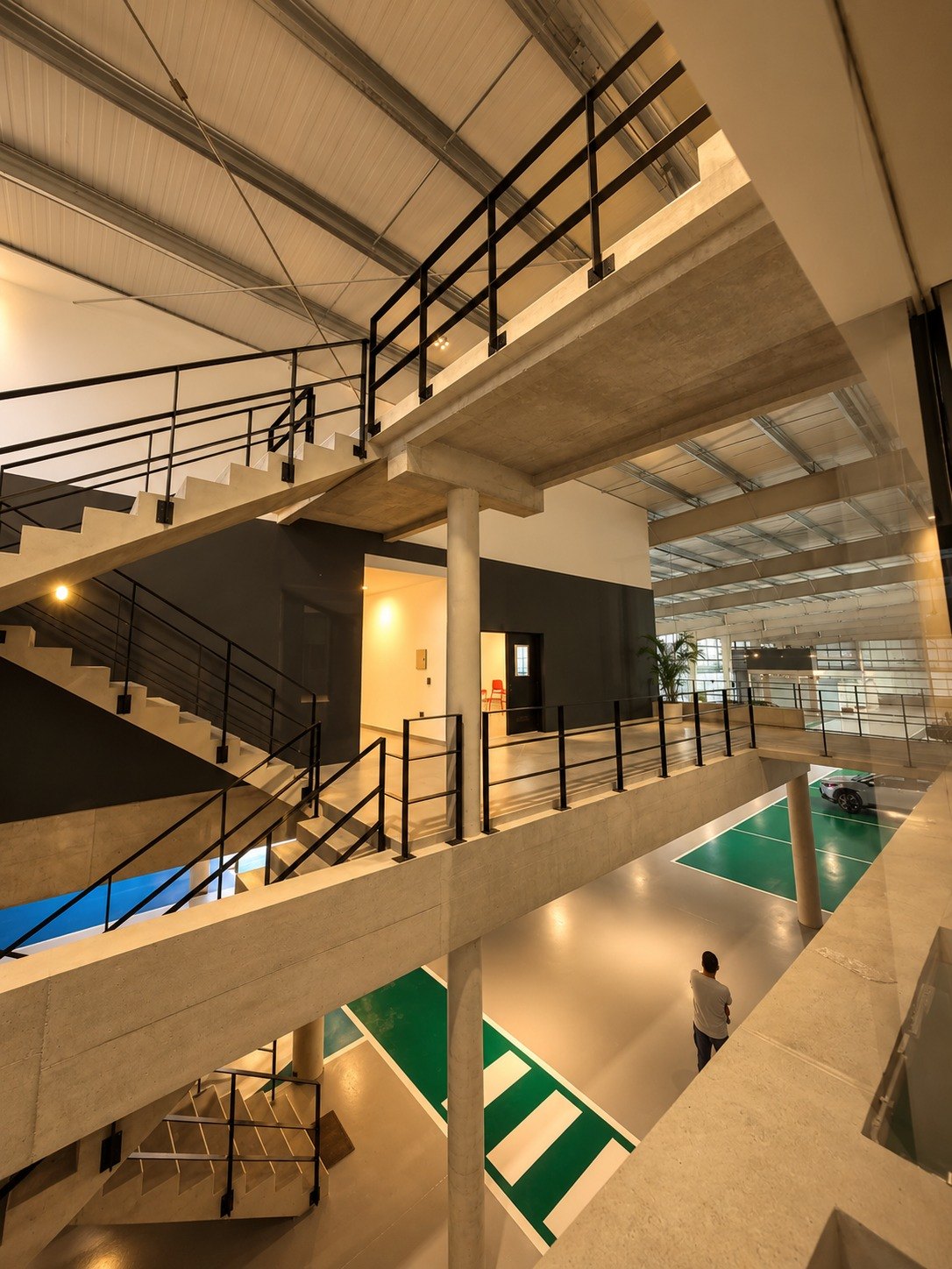 Toyota Olivieri · Oficinas corporativas y obra · 4