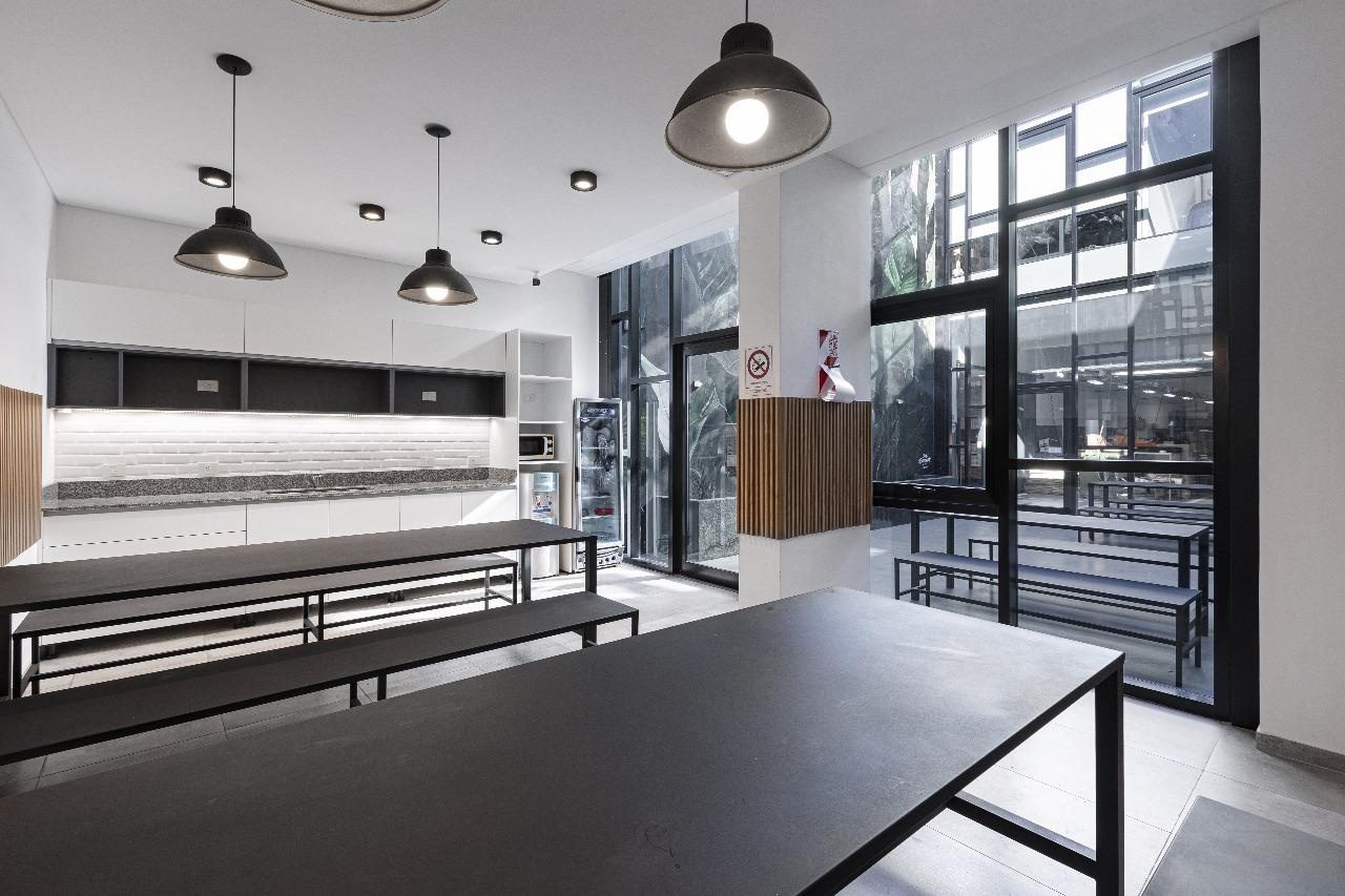 Oficinas Corporativas, Fábrica y Depósito Urban Cow · 6