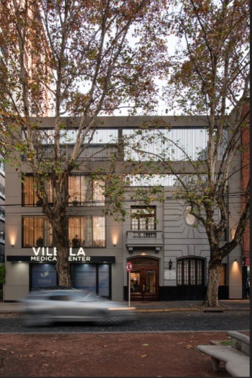 Centro Médico Vilela · Renovación de fachada · 4