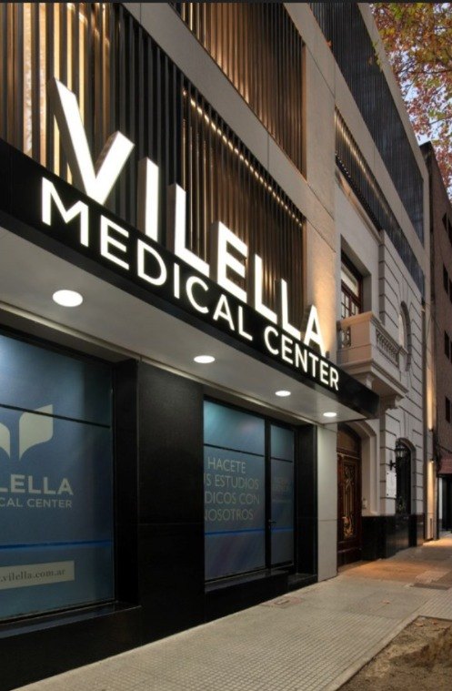 Centro Médico Vilela · Renovación de fachada · 8